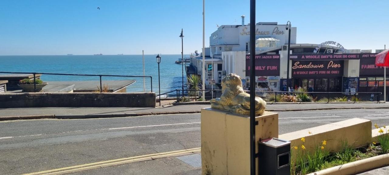 Отель Royal Pier Сэнддаун Экстерьер фото